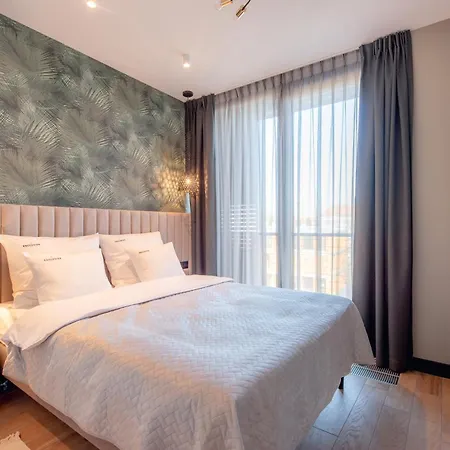 アパートホテル Inqse Marina