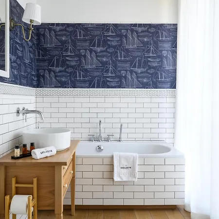 Inqse Marina アパートホテル