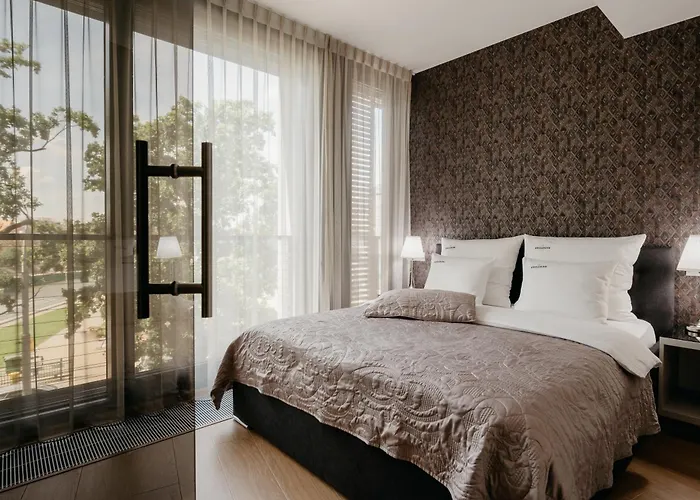 Inqse Marina Aparthotel