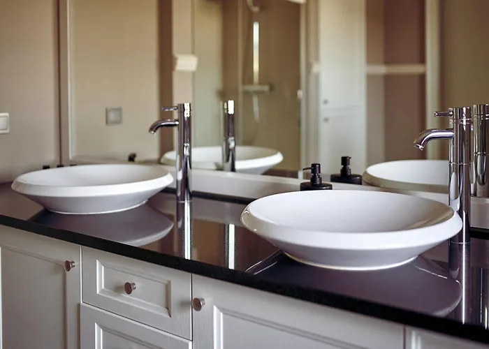 Apart Otel Inqse Marina 4*